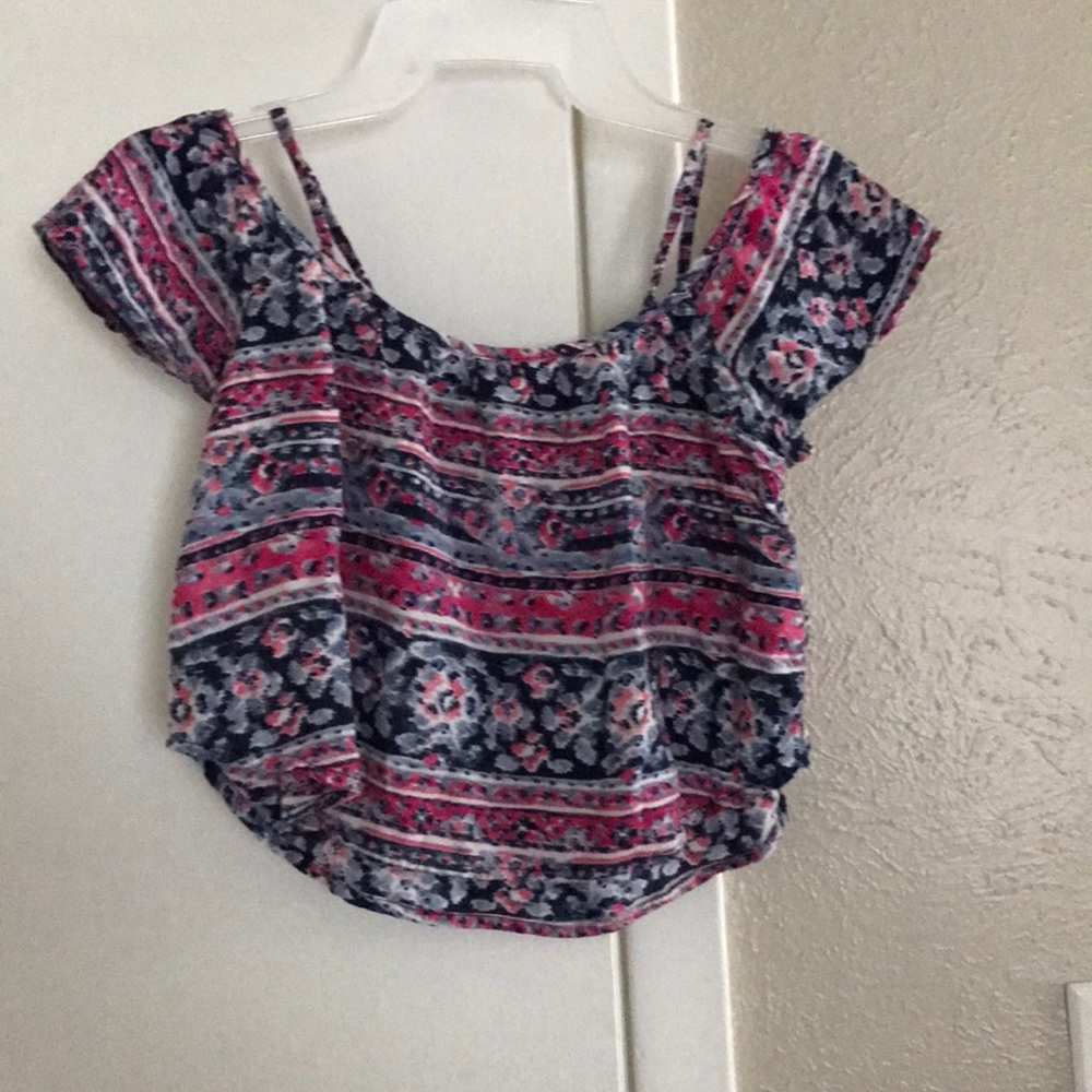 🛑 2 for $20 Abercrombie and Fitch Top